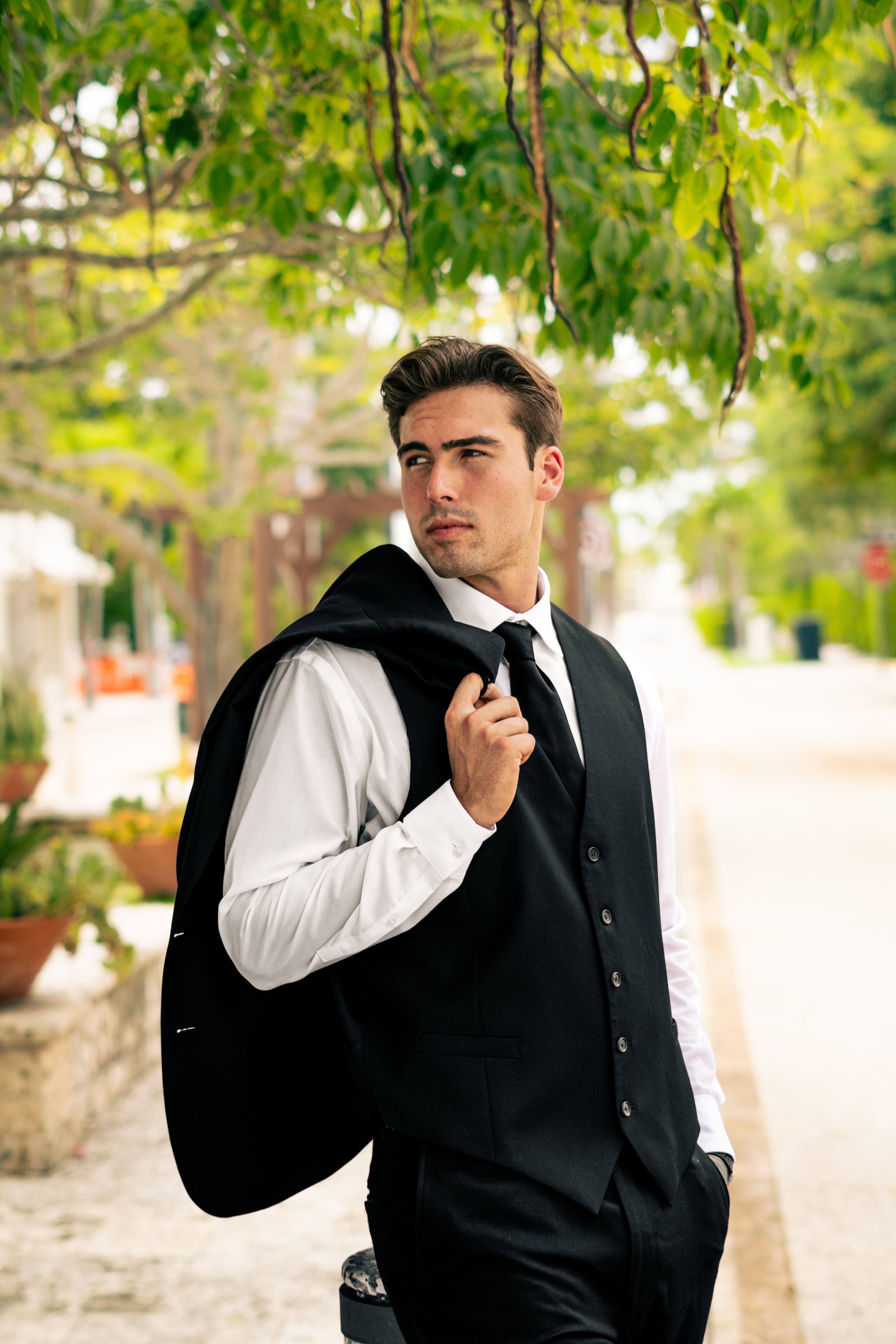 Christian Utne formal editorial